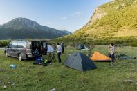 Camp, Buzëliqen
