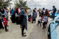 Maldivians, Huraa