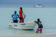 Visitors, Viligilimathidhahuraa