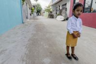 Maldivian girl, Huraa