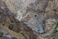 Between Kabul and Jalalabad